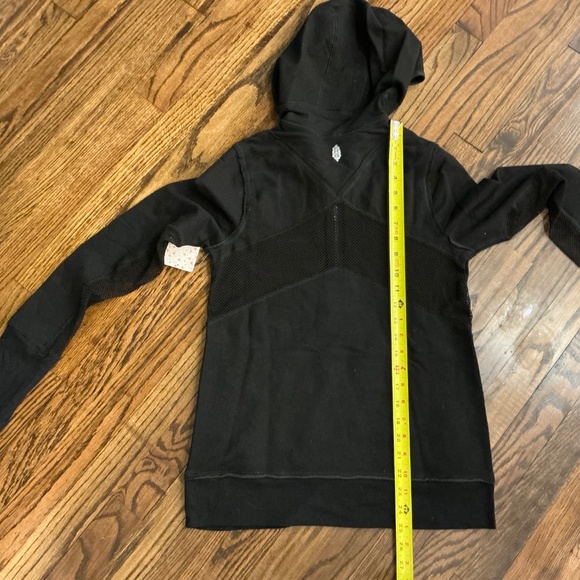 Free People Quarter Zip NWT size Lg - Picture 7 of 7